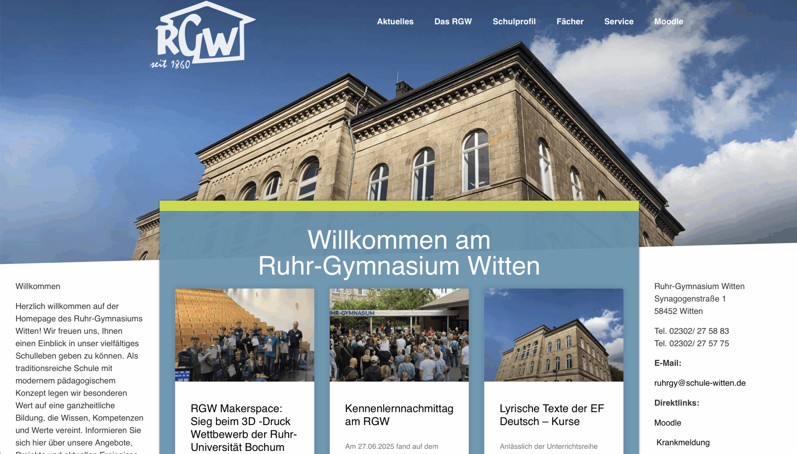 Screenshot der Website des Ruhr-Gymnasiums Witten mit dem Backsteingebäude, dem Willkommensgruß, dem Navigationsmenü, den Nachrichtenartikeln und den Kontaktinformationen der Schule auf der rechten Seite.